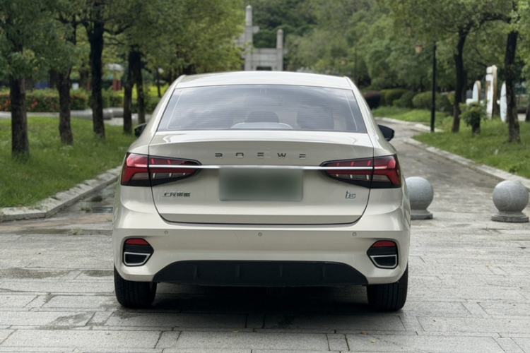 Used Roewe i5 2021 1.5L CVT Diamond Edition Exterior 6