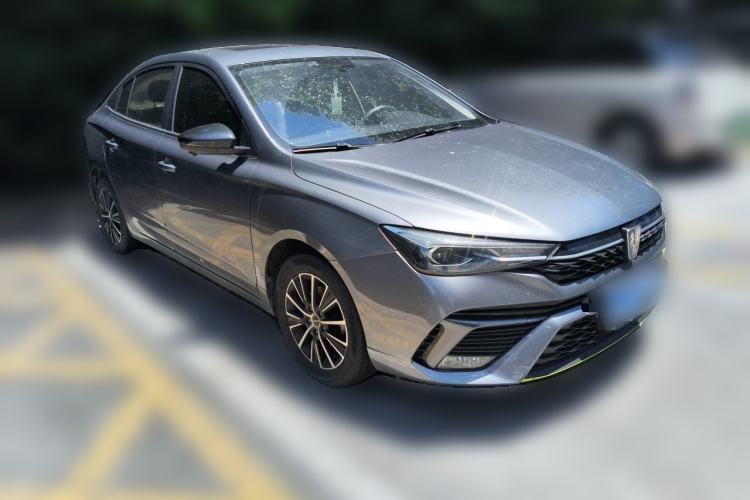 Used Roewe i5 2021 1.5L CVT Diamond Edition Front Right 45 Deg