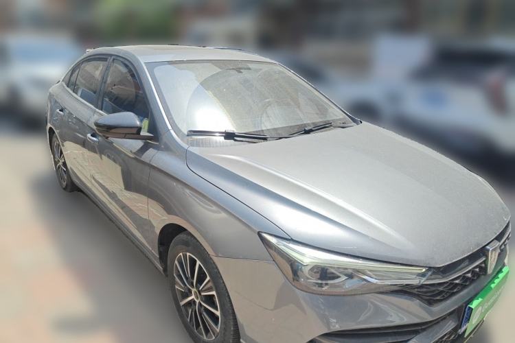 Used Roewe i5 2021 1.5L CVT Diamond Edition Front Right 45 Deg