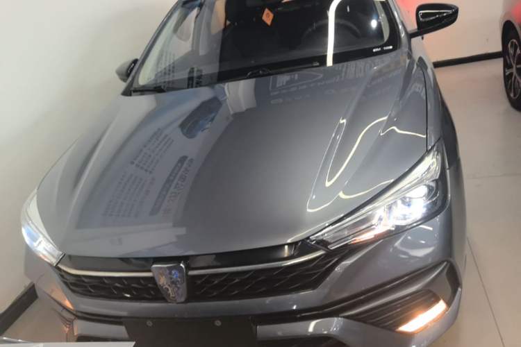 Used Roewe i5 2021 1.5L CVT Black Gold Edition Front