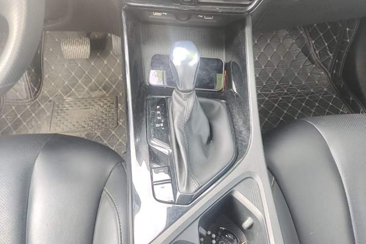 Used Roewe i5 2021 1.5L CVT Starry Edition Gear Lever