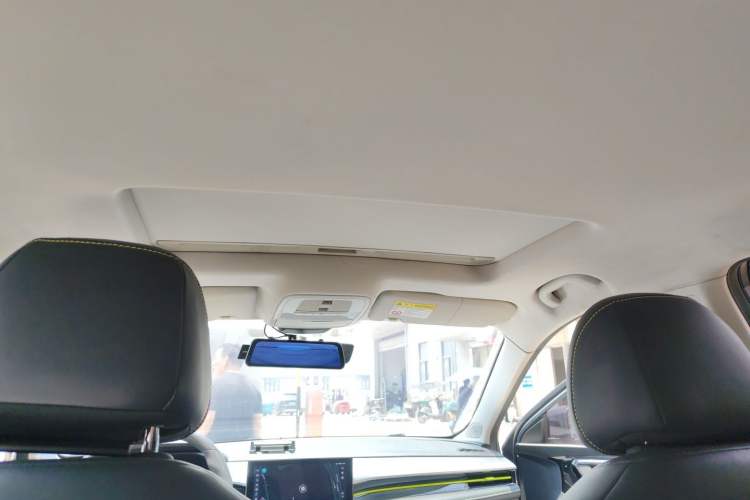 Used Roewe i5 2021 1.5L CVT Diamond Edition Headliner