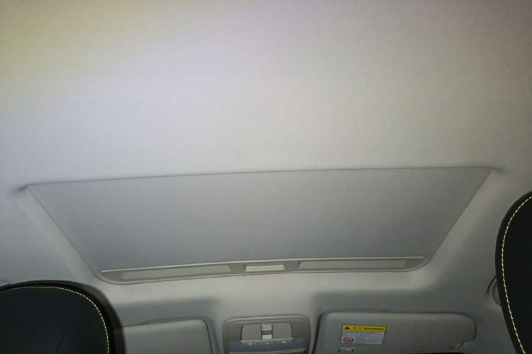 Used Roewe i5 2021 1.5L Manual Diamond Edition Headliner