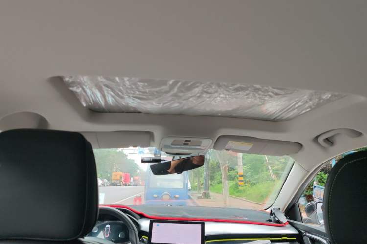 Used Roewe i5 2021 1.5L CVT Assurance Edition Headliner