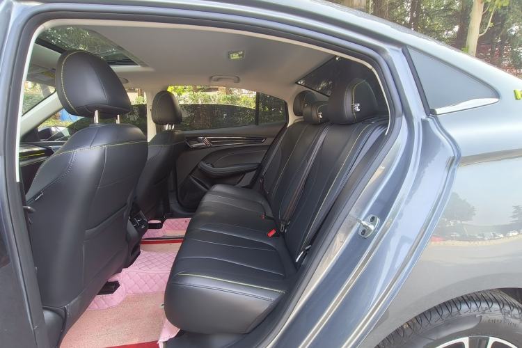 Used Roewe i5 2021 1.5L CVT Starry Edition Interior 2