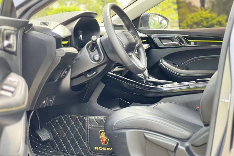 Used Roewe i5 2021 1.5L CVT Diamond Edition Interior 3