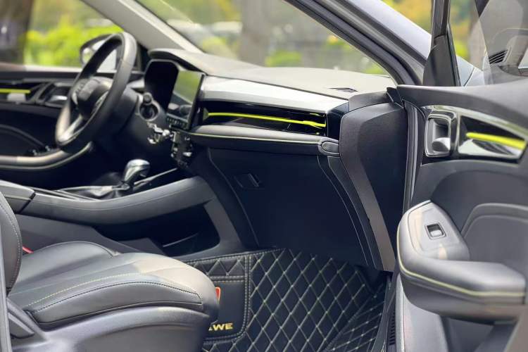 Used Roewe i5 2021 1.5L CVT Diamond Edition Interior 5