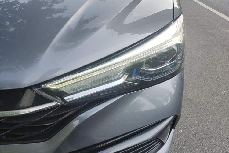 Used Roewe i5 2021 1.5L CVT Starry Edition Left Front Headlight