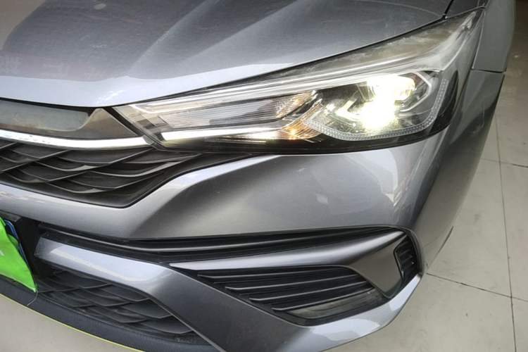 Used Roewe i5 2021 1.5L CVT Platinum Edition Left Front Headlight