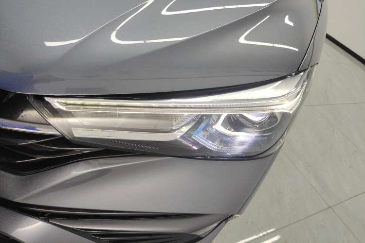 Used Roewe i5 2021 Revised Version 1.5L CVT Diamond Edition Left Front Headlight