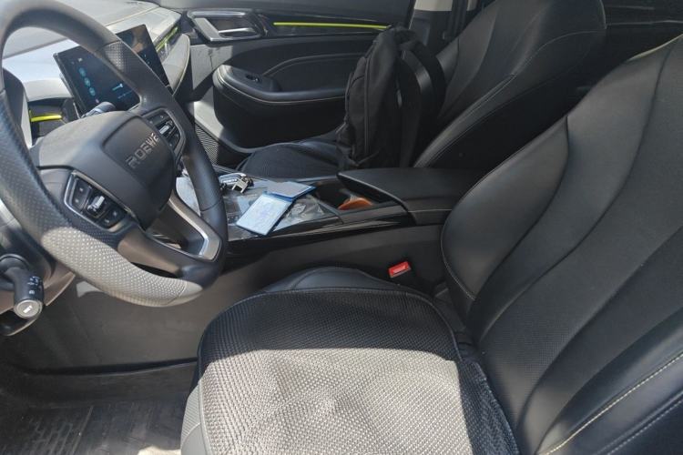 Used Roewe i5 2021 1.5L CVT Diamond Edition Left Front Seat