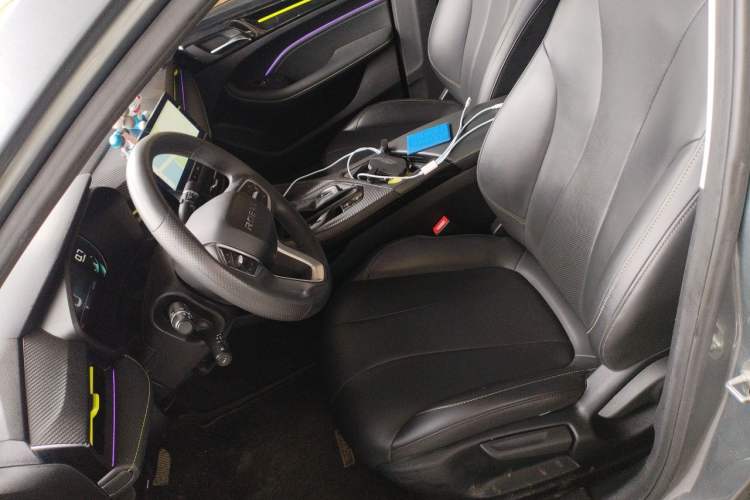 Used Roewe i5 2021 1.5L CVT Diamond Edition Left Front Seat