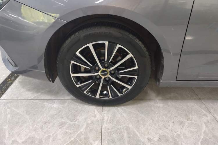 Used Roewe i5 2021 1.5L CVT Diamond Edition Left Front Wheel Hub