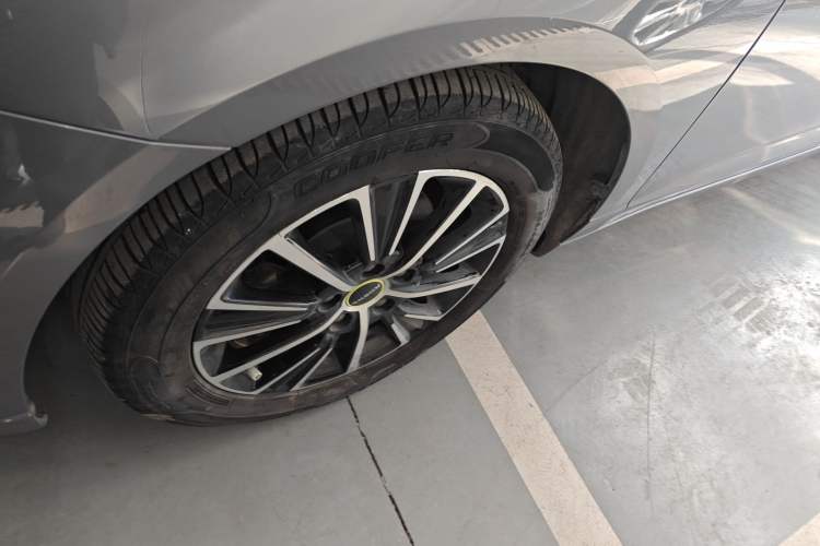 Used Roewe i5 2021 1.5L CVT Platinum Edition Left Front Wheel Hub