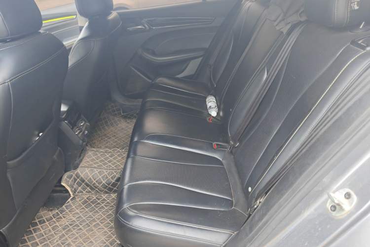 Used Roewe i5 2021 1.5L CVT Platinum Edition Left Rear Seat