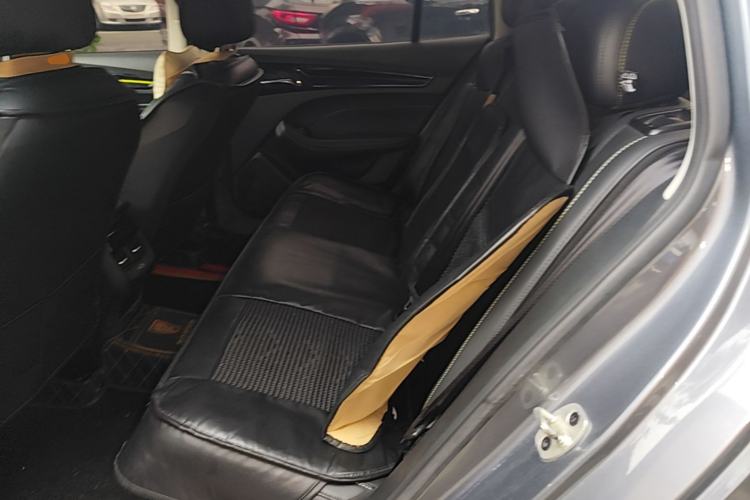 Used Roewe i5 2021 1.5L CVT Diamond Edition Left Rear Seat