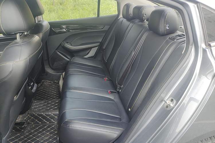 Used Roewe i5 2021 1.5L CVT Starry Edition Left Rear Seat