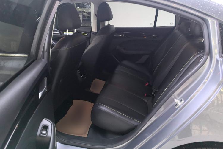 Used Roewe i5 2021 Revised 1.5L CVT Starry Edition Left Rear Seat