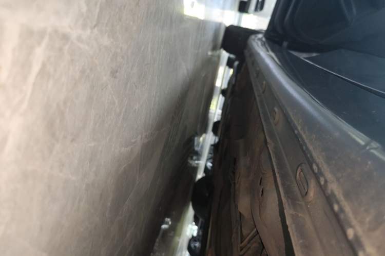 Used Roewe i5 2021 1.5L CVT Diamond Edition Left Side Sill