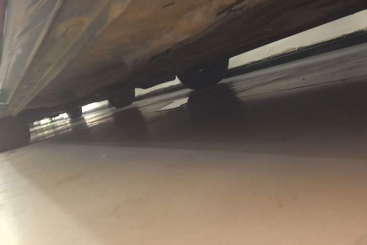 Used Roewe i5 2021 1.5L CVT Black Gold Edition Left Side Sill