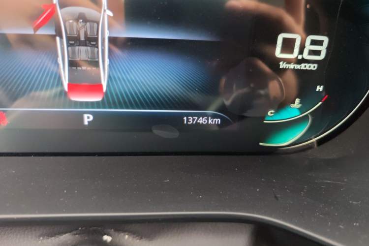 Used Roewe i5 2021 1.5L CVT Assurance Edition Odometer Close Up