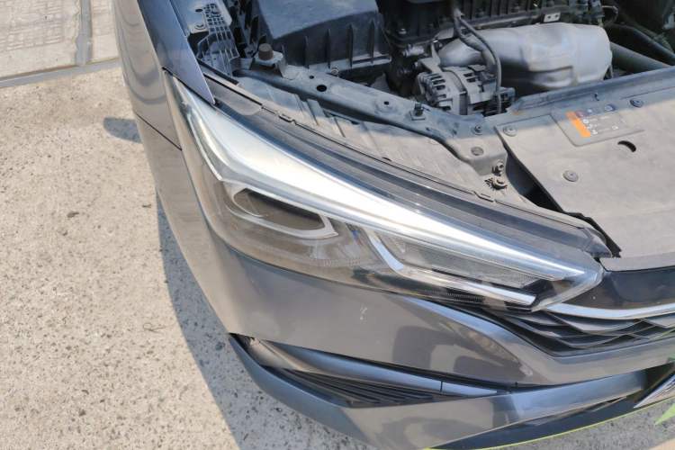 Used Roewe i5 2021 1.5L CVT Diamond Edition Right Front Headlight