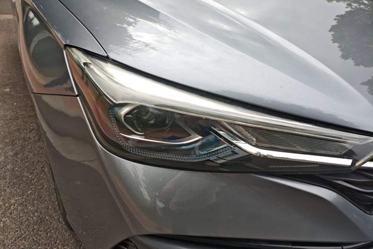 Used Roewe i5 2021 1.5L CVT Diamond Edition Right Front Headlight
