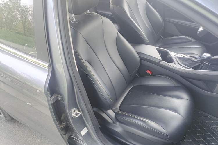 Used Roewe i5 2021 1.5L CVT Starry Edition Right Front Seat