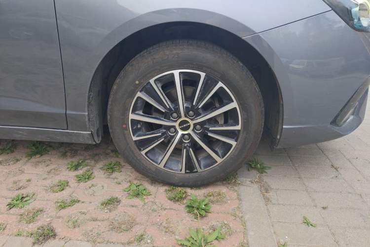 Used Roewe i5 2021 1.5L CVT Platinum Edition Right Front Wheel Hub