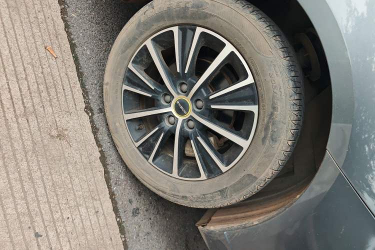 Used Roewe i5 2021 1.5L CVT Assurance Edition Right Front Wheel Hub