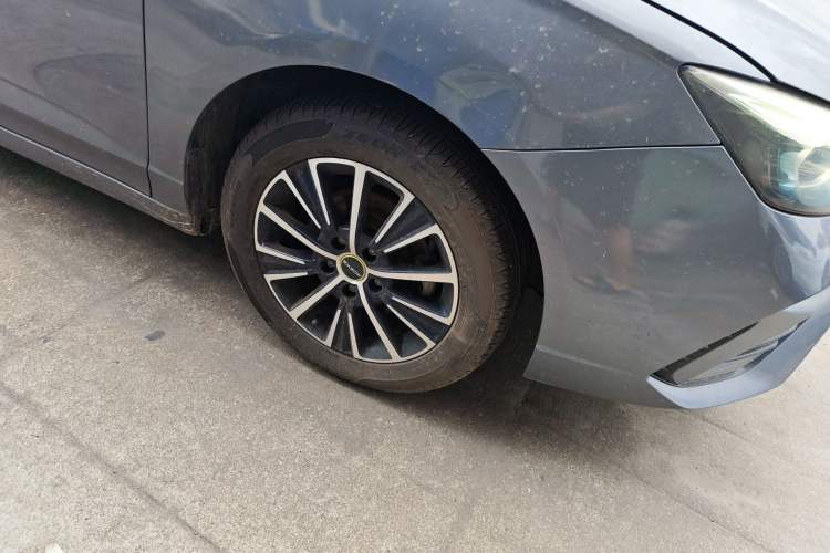 Used Roewe i5 2021 1.5L CVT Diamond Edition Right Front Wheel Hub
