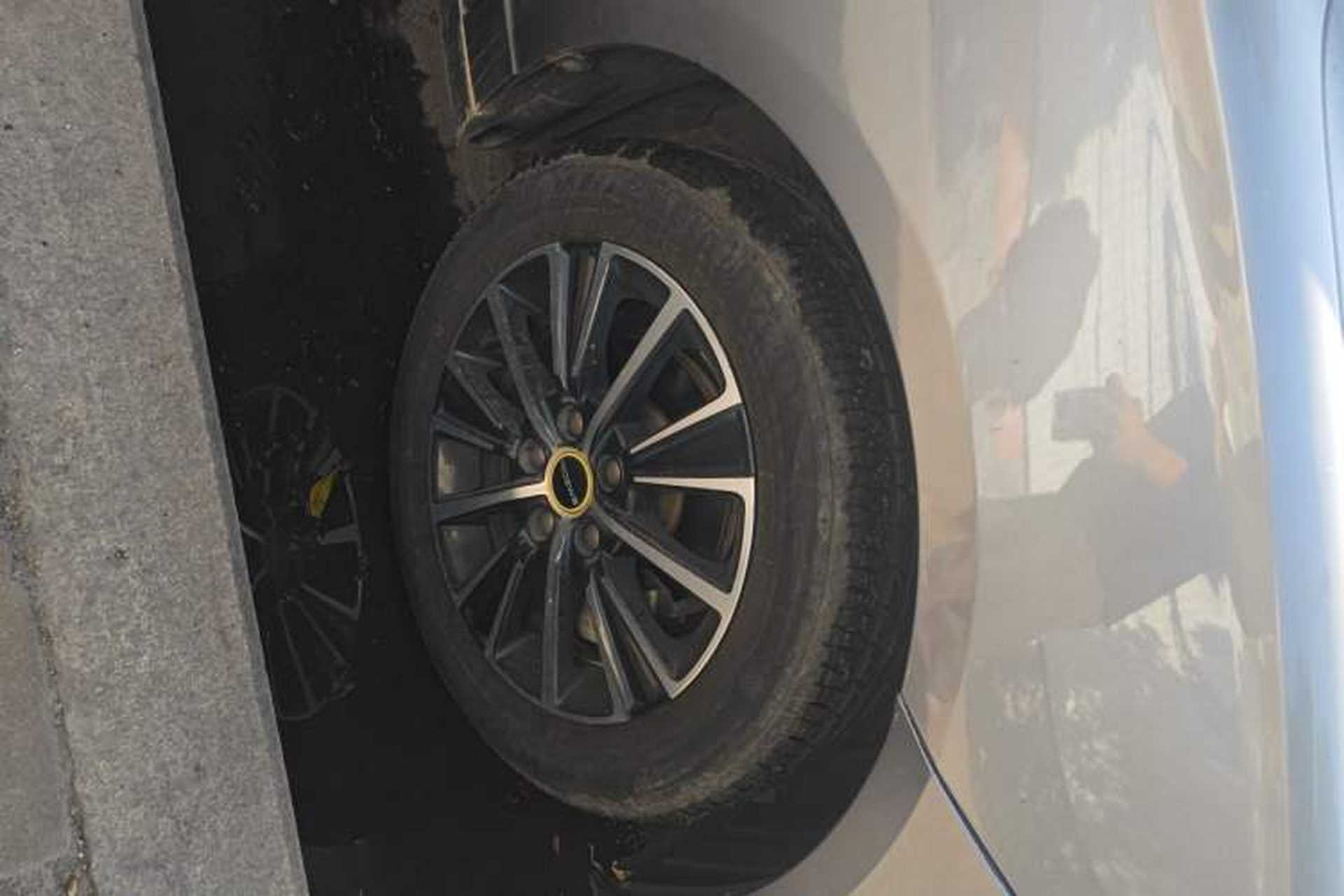 Used Roewe i5 2021 1.5L CVT Diamond Edition Right Front Wheel Hub