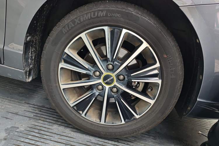 Used Roewe i5 2021 1.5L CVT Starry Edition Right Front Wheel Hub