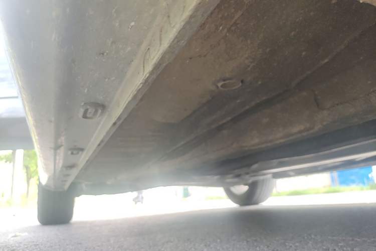 Used Roewe i5 2021 1.5L CVT Starry Edition Right Side Sill
