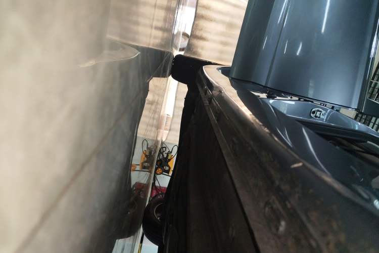 Used Roewe i5 2021 1.5L CVT Diamond Edition Right Side Sill