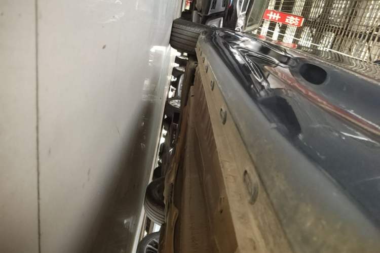 Used Roewe i5 2021 1.5L CVT Platinum Edition Right Side Sill