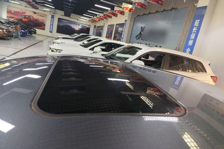 Used Roewe i5 2021 1.5L CVT Diamond Edition Roof