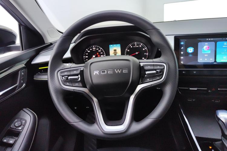 Used Roewe i5 2021 1.5L CVT Black Gold Edition Steering Wheel