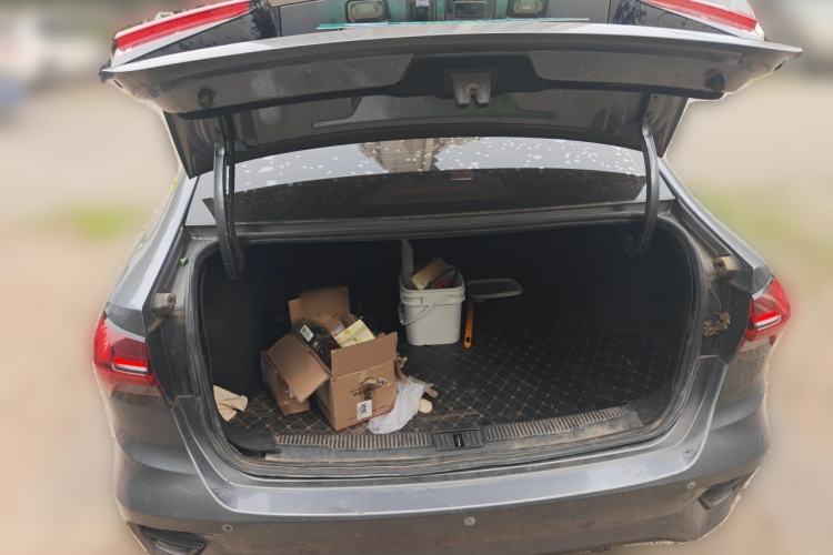 Used Roewe i5 2021 1.5L CVT Platinum Edition Trunk