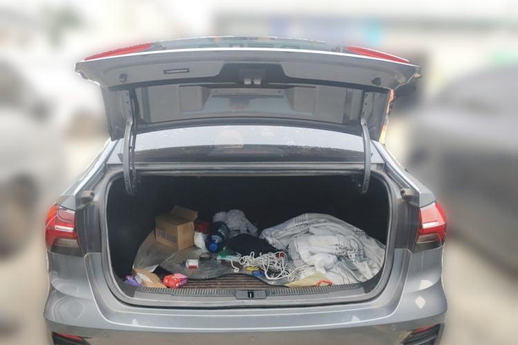 Used Roewe i5 2021 1.5L CVT Starry Edition Trunk