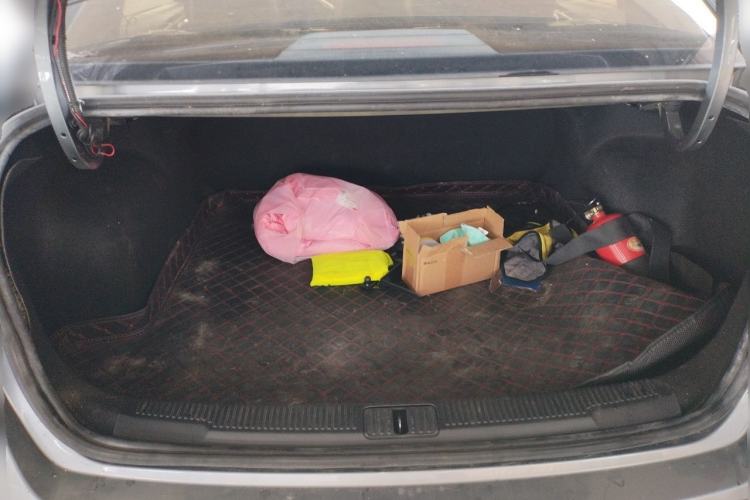 Used Roewe i5 2021 1.5L CVT Diamond Edition Trunk