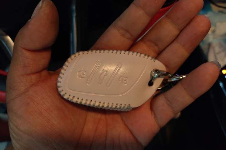 Used Roewe i5 2021 1.5L CVT Diamond Edition Vehicle Key