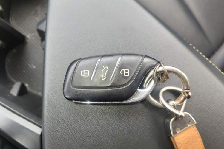 Used Roewe i5 2021 1.5L CVT Starry Edition Vehicle Key