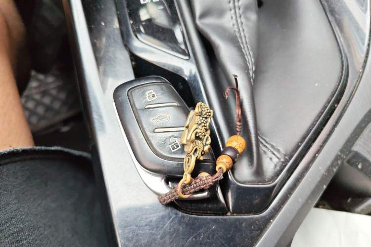 Used Roewe i5 2021 1.5L CVT Diamond Edition Vehicle Key