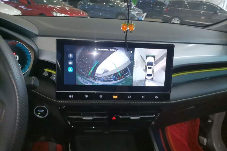 Used Roewe i5 2021 Revised Version 1.5L CVT Diamond Edition Audio And AC Panel