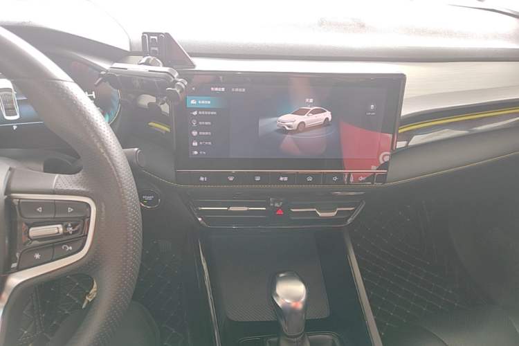 Used Roewe i5 2021 Revised Version 1.5L CVT Diamond Edition Audio And AC Panel