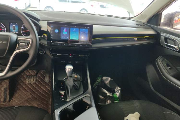 Used Roewe i5 2021 1.5L CVT Platinum Edition Audio And AC Panel