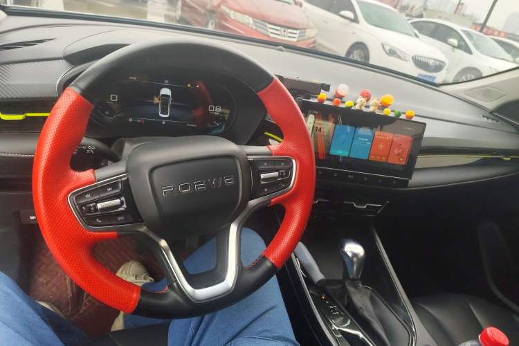 Used Roewe i5 2021 1.5L CVT Starry Edition Center Console