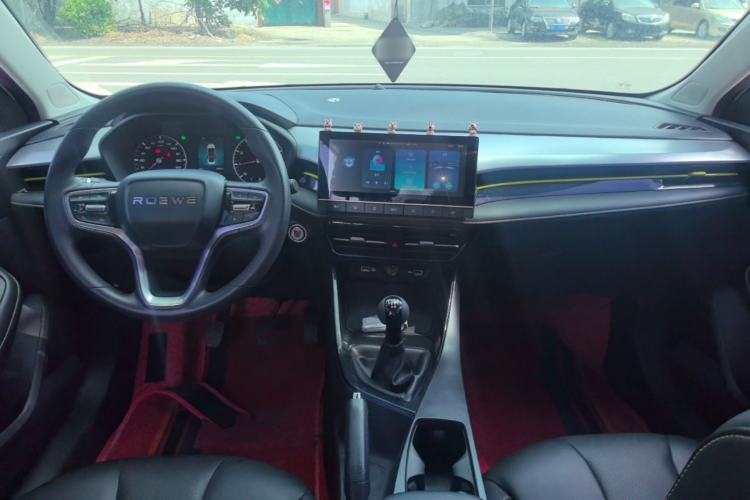 Used Roewe i5 2021 1.5L Manual Diamond Edition Center Console