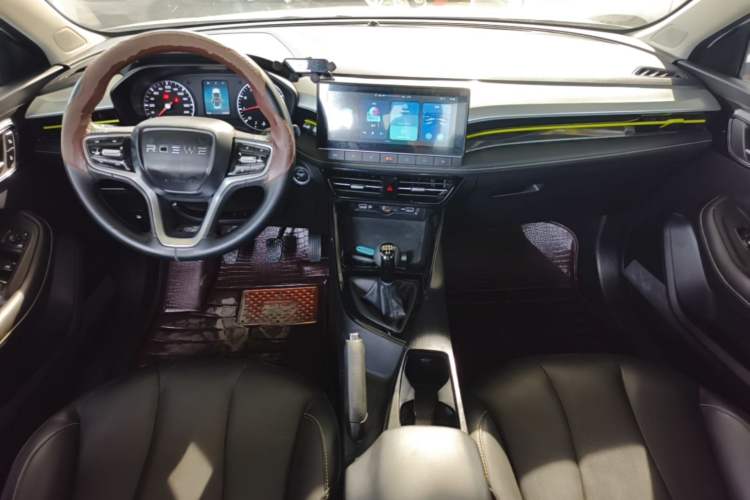 Used Roewe i5 2021 1.5L Manual Comfort Edition Center Console
